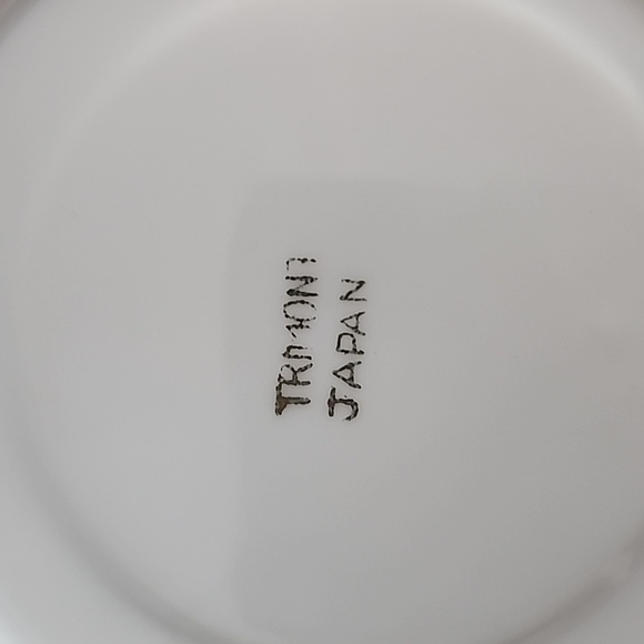 Hand paint Vintage Yellow Floral Bouquet Lusterware Teacup & Saucer Japan - Picture 8 of 9